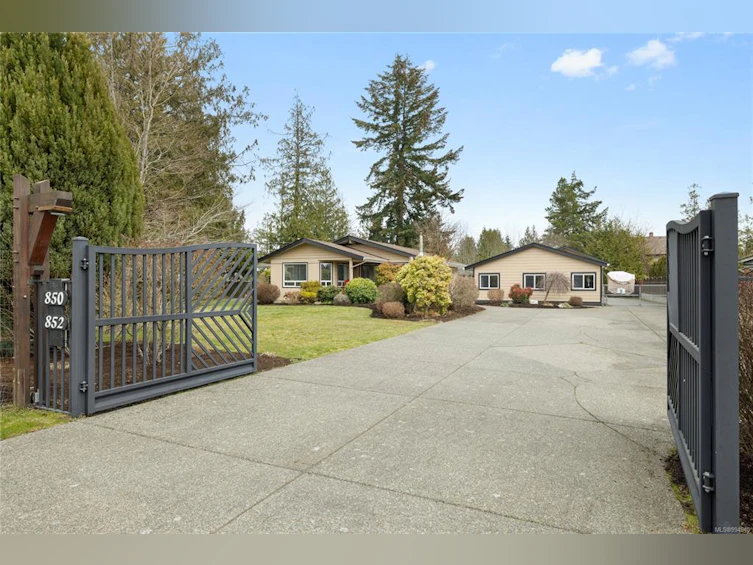 852 Breakwater Road, French Creek, BC, V9P 1Z8 - 14