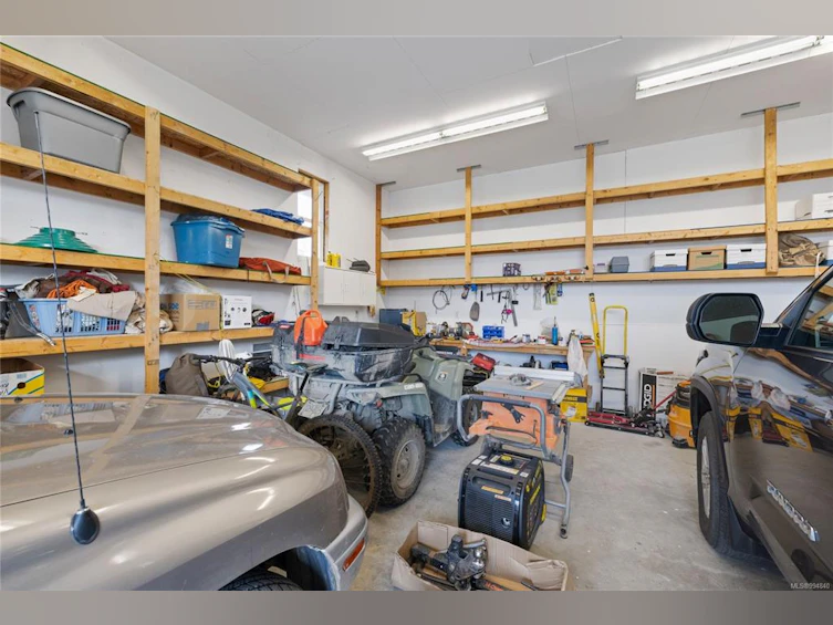 852 Breakwater Road, French Creek, BC, V9P 1Z8 - 48