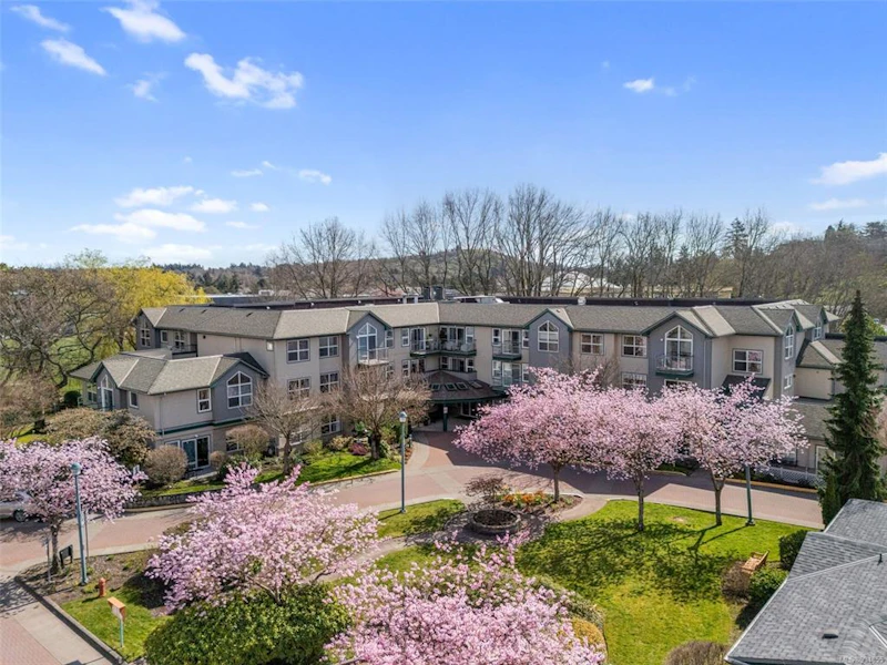 309 - 1485 Garnet Road, Saanich BC V8P 5T5