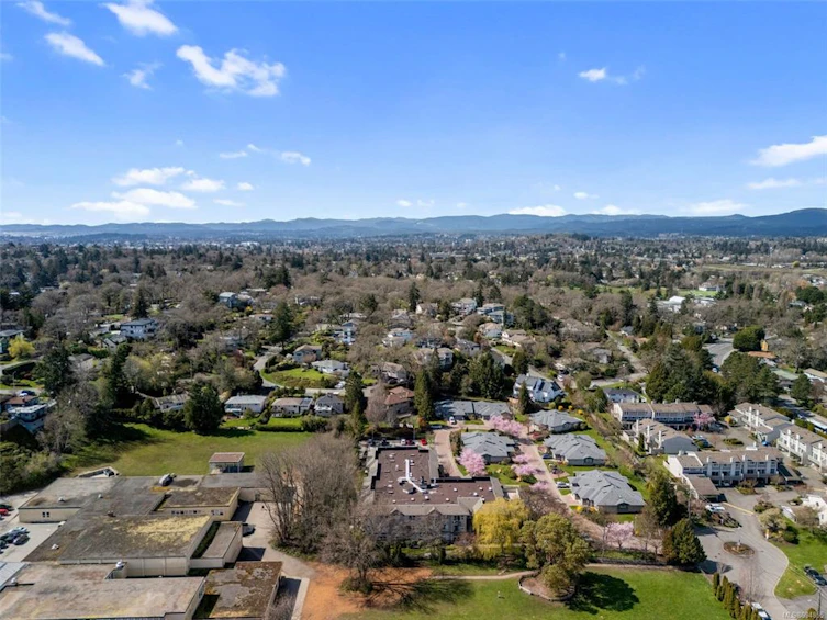 309-1485 Garnet Road, Saanich, BC, V8P 5T5 - 36