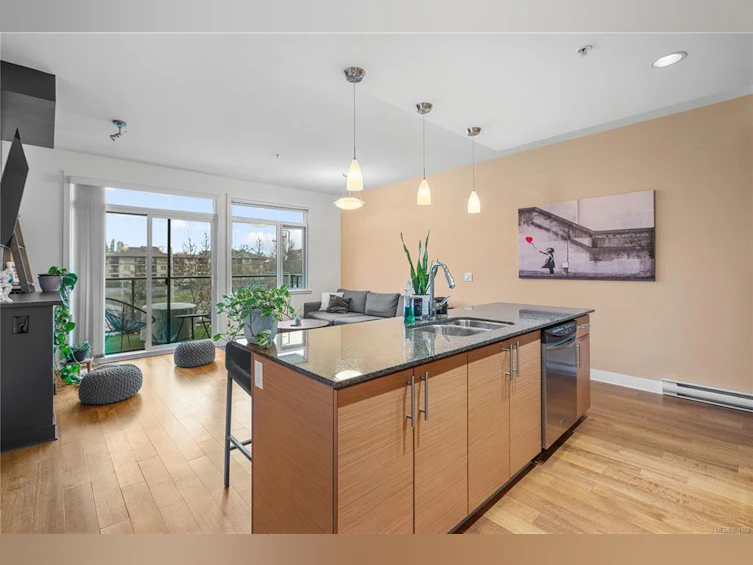 306-3614 Richmond Road, Saanich, BC, V8P 4R5 - 6