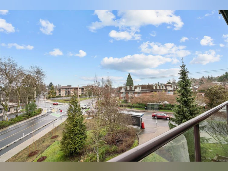 306-3614 Richmond Road, Saanich, BC, V8P 4R5 - 18
