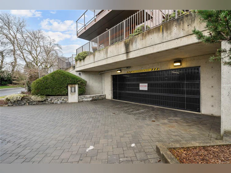 306-3614 Richmond Road, Saanich, BC, V8P 4R5 - 34