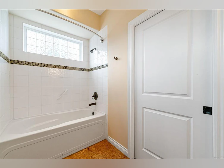 5202 Dunster Road, Nanaimo, BC, V9T 2Z3 - 24