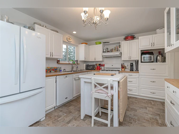 209 Lions Way, Ladysmith, BC, V9G 1N1 - 5