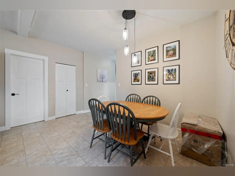 73 Lakeview Avenue, Lake Cowichan, BC, V0R 2G0 - 11