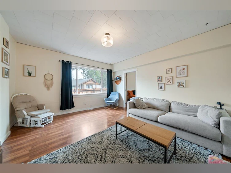 73 Lakeview Avenue, Lake Cowichan, BC, V0R 2G0 - 12