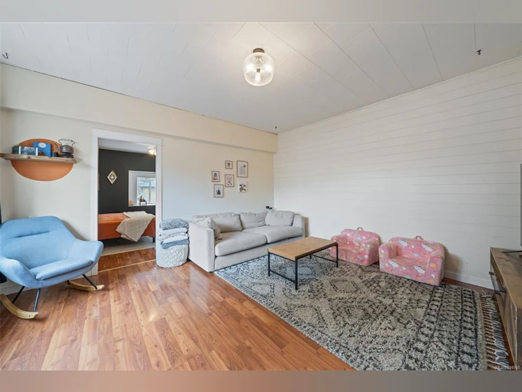73 Lakeview Avenue, Lake Cowichan, BC, V0R 2G0 - 14