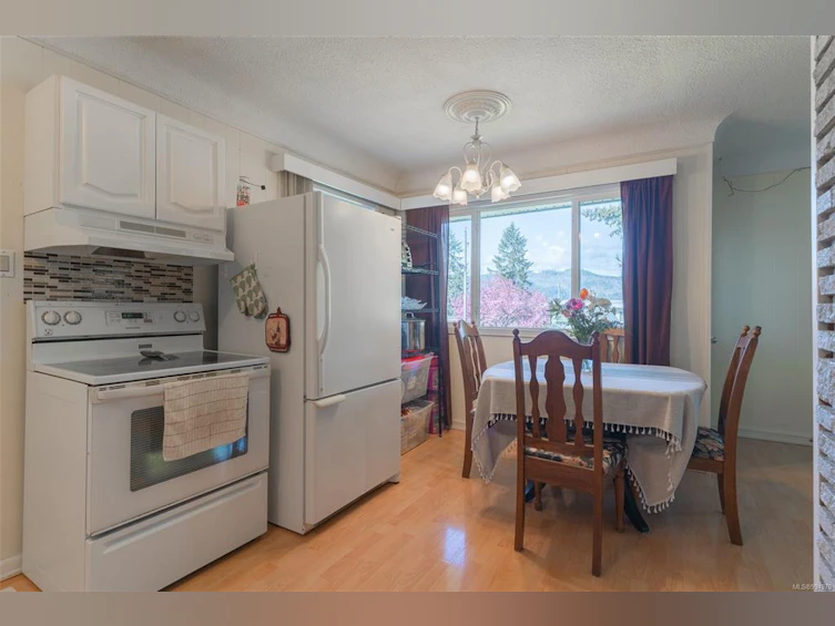 2413 14th Avenue, Port Alberni, BC, V9Y 2Y1 - 5