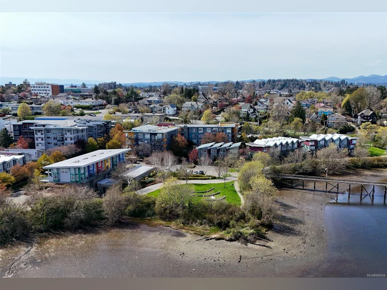 103-90 Regatta Landing, Victoria, BC, V9A 7R2 - 23