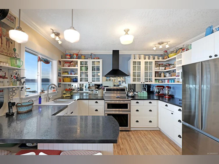 5614 S Island Highway, Union Bay, BC, V0R 3B0 - 24
