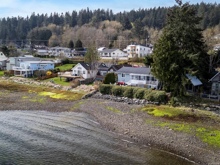5614 S Island Highway, Union Bay, BC, V0R 3B0 - 34