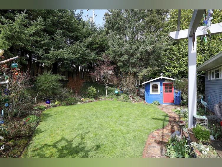 5614 S Island Highway, Union Bay, BC, V0R 3B0 - 42