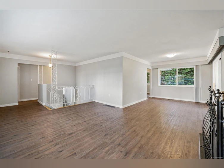2437 Sooke Road, Colwood, BC, V9B 1Y1 - 2