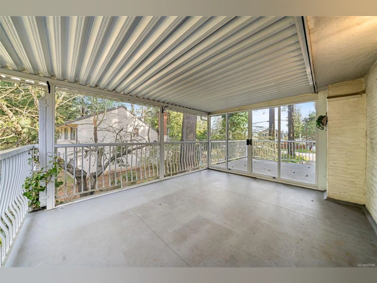 2437 Sooke Road, Colwood, BC, V9B 1Y1 - 8