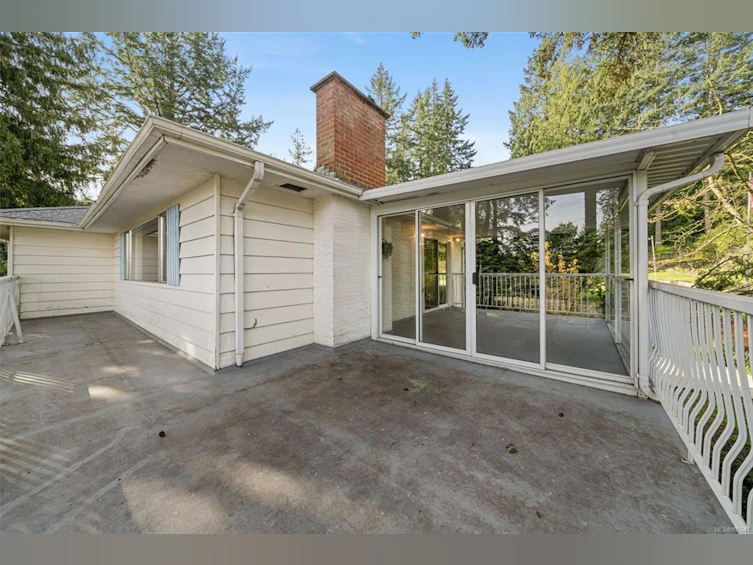 2437 Sooke Road, Colwood, BC, V9B 1Y1 - 11