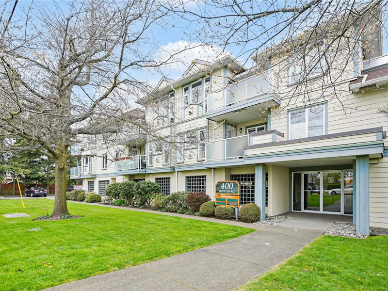 105 - 400 Dupplin Road, Victoria BC V8Z 1B7