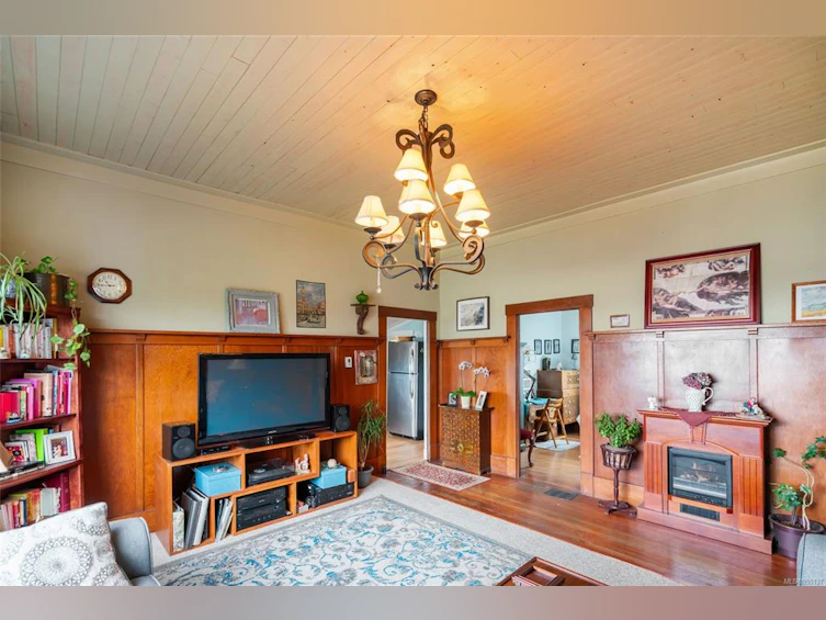 119 Irwin Street, Nanaimo, BC, V9R 4X3 - 3