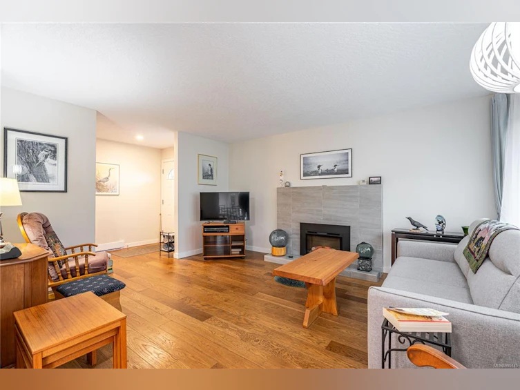 1-10055 Fifth Street, Sidney, BC, V8L 2X8 - 3