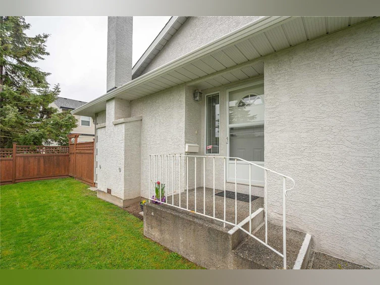 1-10055 Fifth Street, Sidney, BC, V8L 2X8 - 25