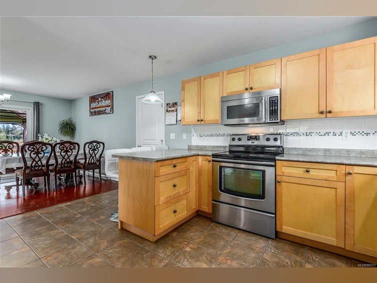 1265 Beckton Drive, Comox, BC, V9M 3Y5 - 12