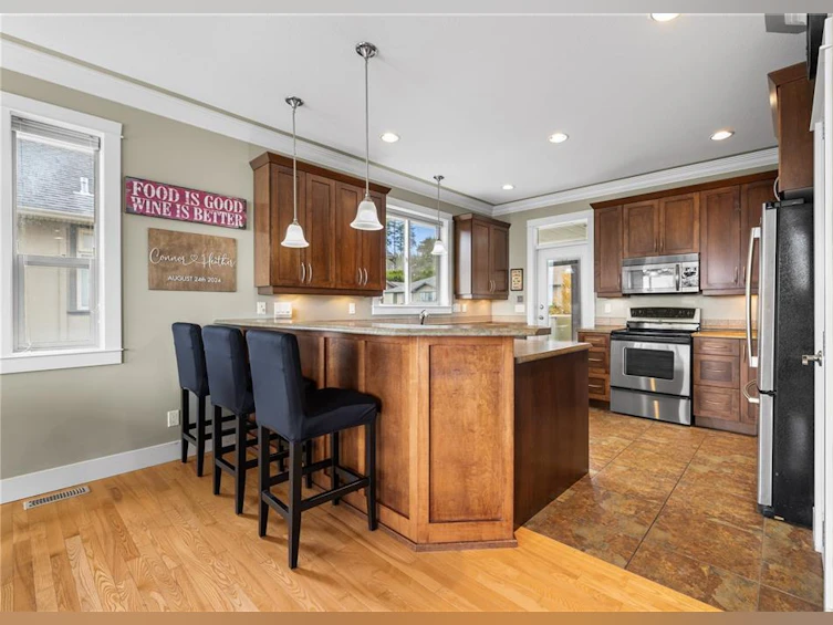 20 S Mclean Street, Campbell River, BC, V9W 6E1 - 26