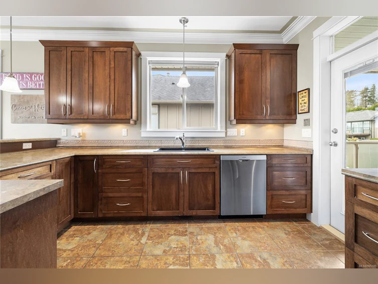 20 S Mclean Street, Campbell River, BC, V9W 6E1 - 28