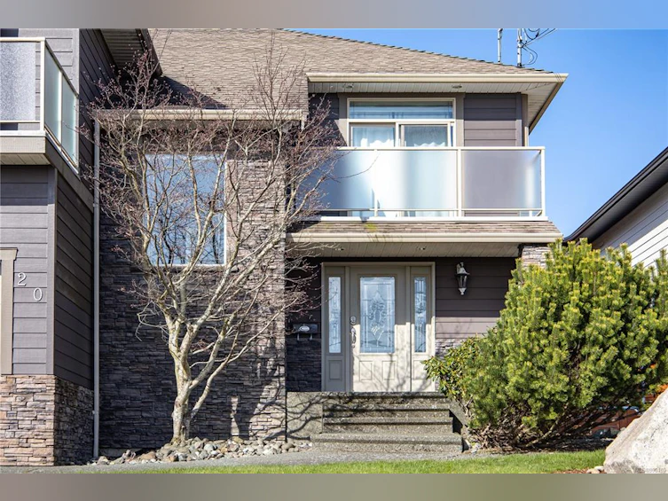20 S Mclean Street, Campbell River, BC, V9W 6E1 - 6