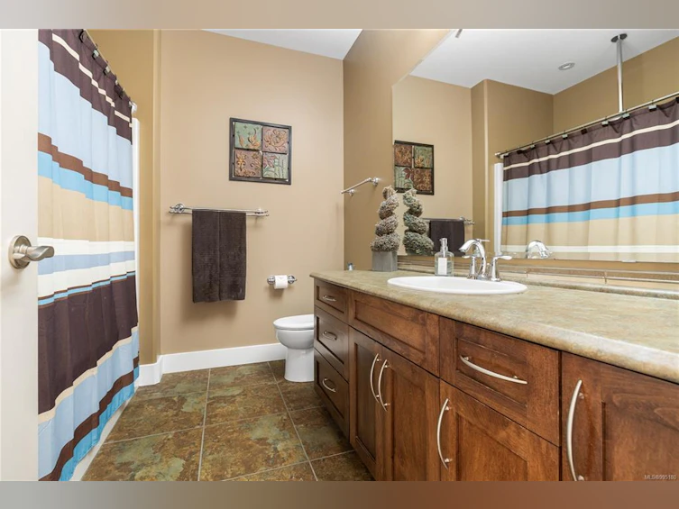 20 S Mclean Street, Campbell River, BC, V9W 6E1 - 52