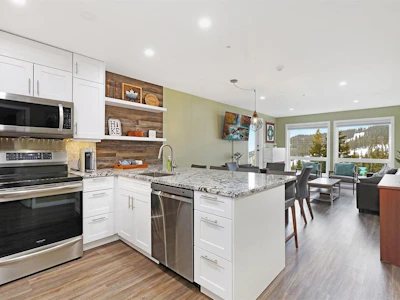 506-1201 Henry Road - 4