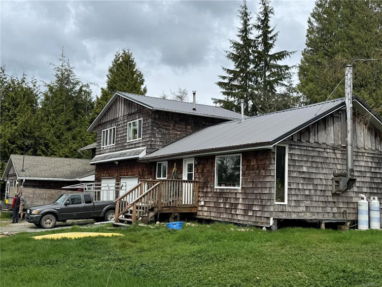 460 Pachena Road, Bamfield, BC, V0R 1B0 - 3