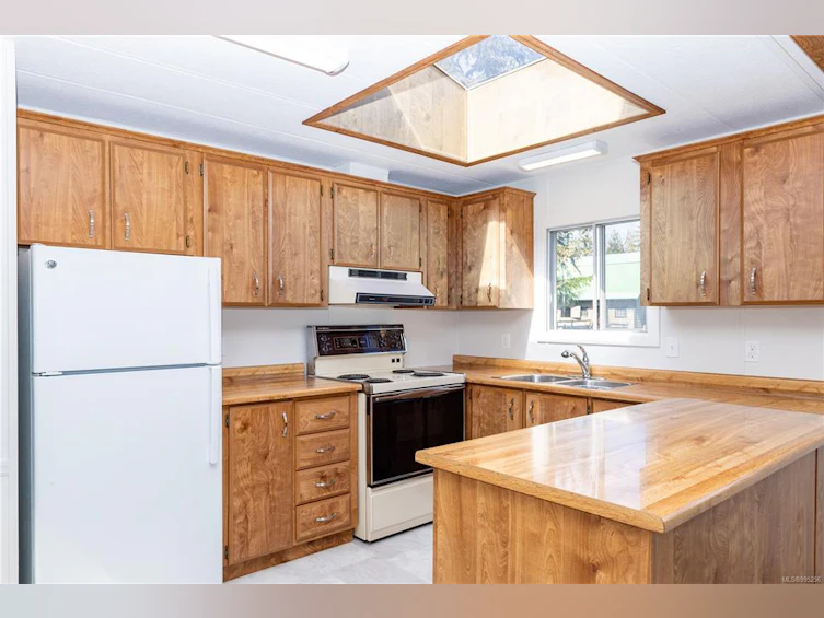 2-3325 Island Highway, Campbell River, BC, V9W 2H9 - 4