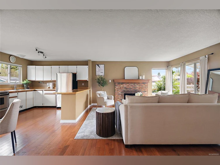 9615 Barnes Place, Sidney, BC, V8L 4X7 - 8