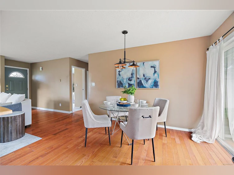 9615 Barnes Place, Sidney, BC, V8L 4X7 - 9