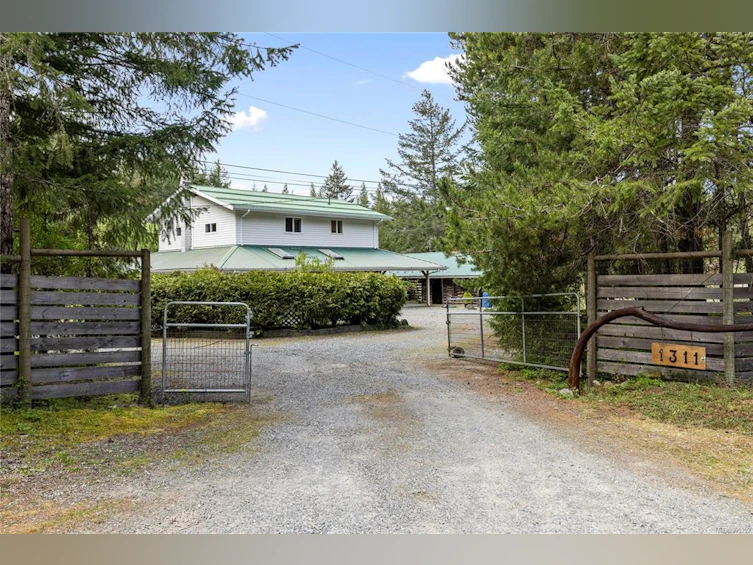 1311 Dobson Road, Errington, BC, V0R 1V0 - 13