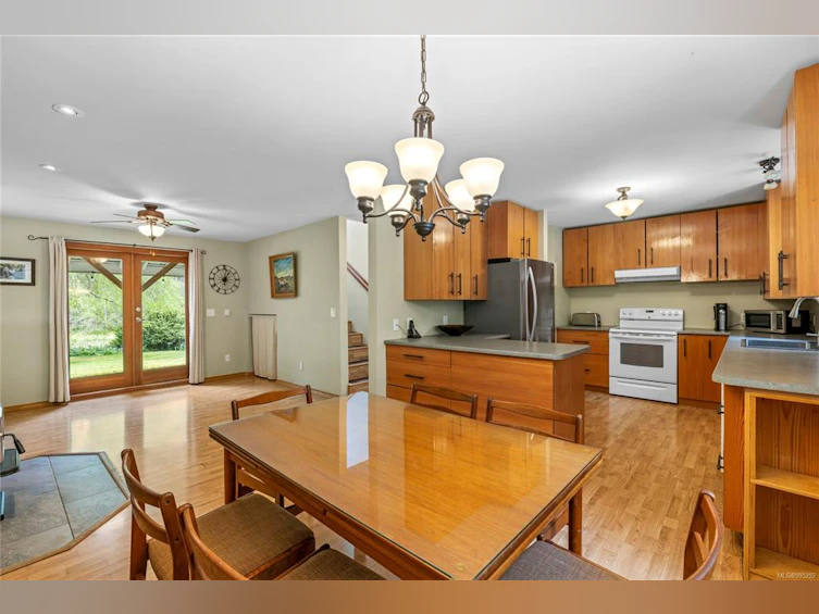 1311 Dobson Road, Errington, BC, V0R 1V0 - 5