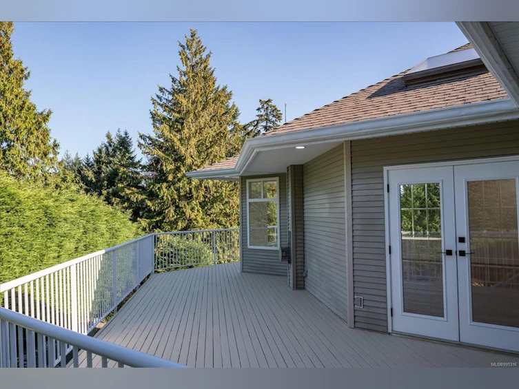 6608 Golden Eagle Way, Nanaimo, BC, V9V 1P8 - 43