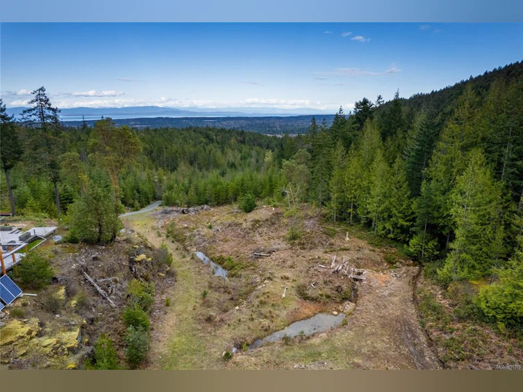 2770 Marshland Road, Qualicum Beach, BC, V9K 2L7 - 8