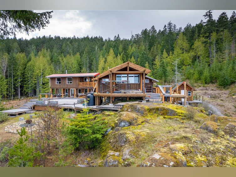 2770 Marshland Road, Qualicum Beach, BC, V9K 2L7 - 9