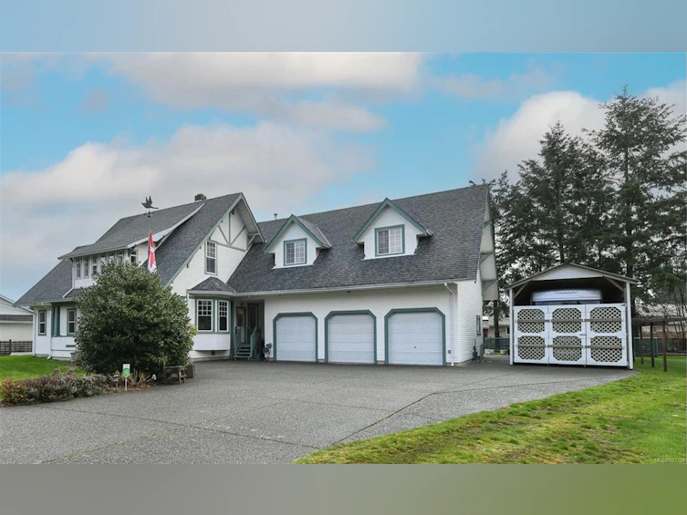1810 Cumberland Road, Courtenay, BC, V9N 2E9