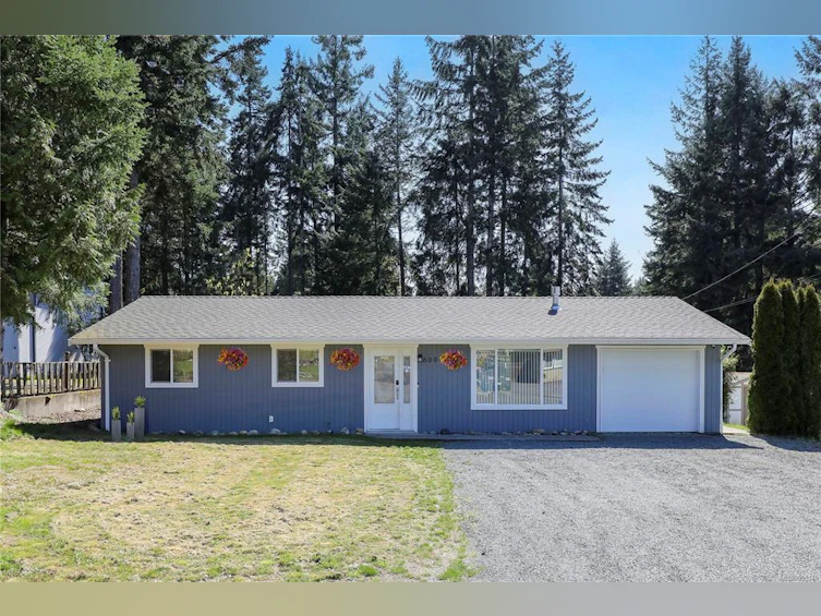 600 Sumac Drive, Qualicum Beach, BC, V9K 1A8