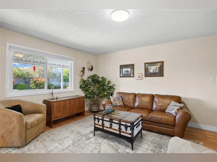 879 Temple Street, Parksville, BC, V9P 1B1 - 6