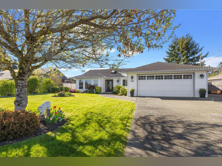 879 Temple Street, Parksville, BC, V9P 1B1 - 43