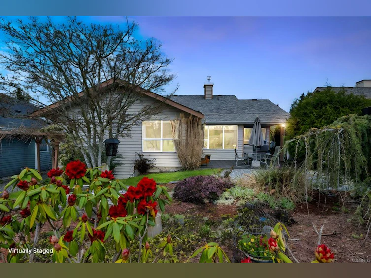 3728 N Arbutus Drive, Cobble Hill, BC, V8H 0K8 - 4
