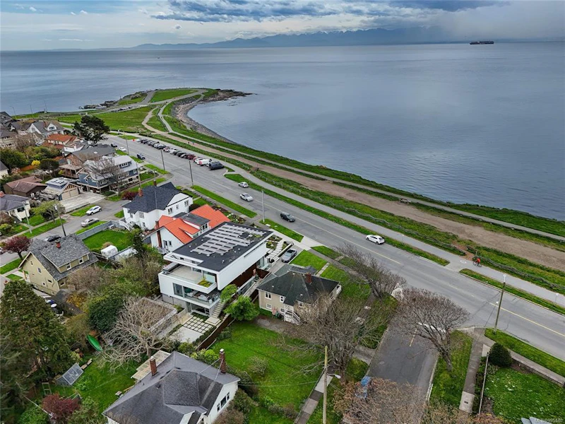 1224 Dallas Road, Victoria BC V8V 1C3
