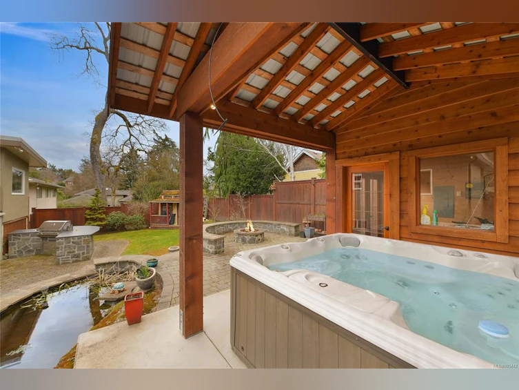 984 Brighton Crescent, Victoria, BC, V8S 2G5 - 23