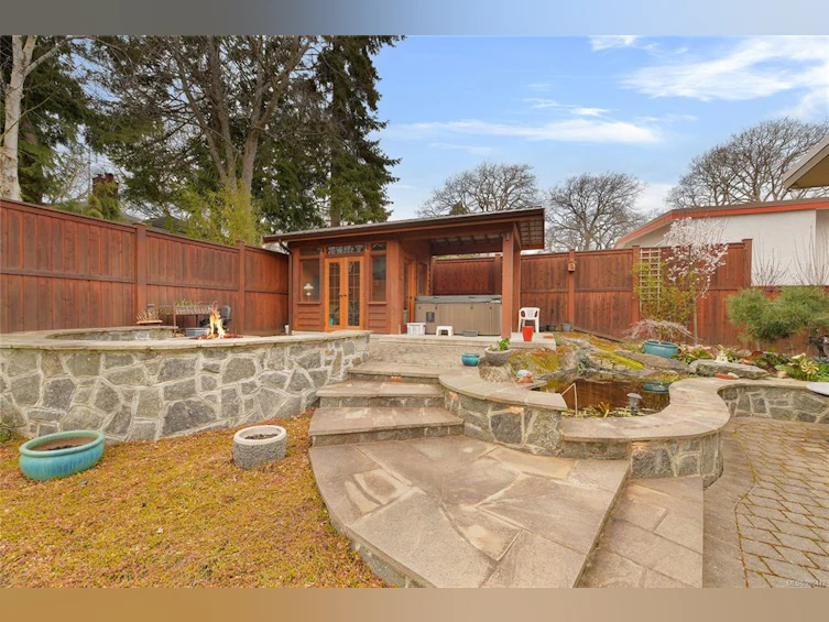 984 Brighton Crescent, Victoria, BC, V8S 2G5 - 26