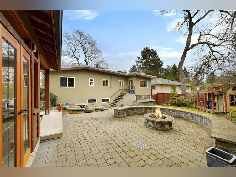 984 Brighton Crescent, Victoria, BC, V8S 2G5 - 28