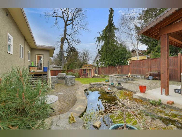 984 Brighton Crescent, Victoria, BC, V8S 2G5 - 30