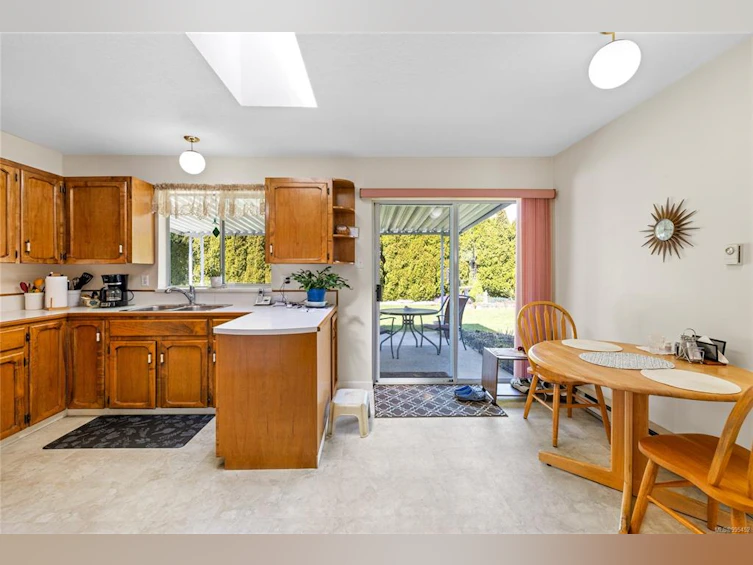 767 Fairwind Avenue, Parksville, BC, V9P 1B2 - 15